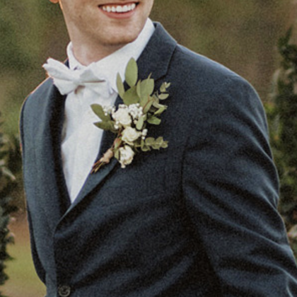 Luxe Essence by Amara – Pure Oud Collection